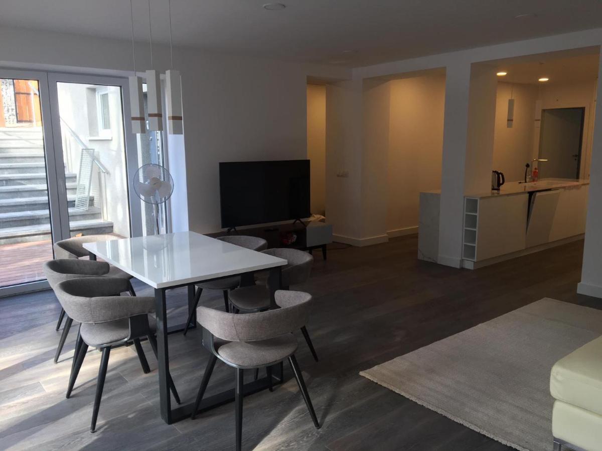 Luksusowy Apartament Pod Lasem, Otwock -Shared Garden, Sauna, Wood Hot Tub! Hot Tub Seasonal! Buitenkant foto
